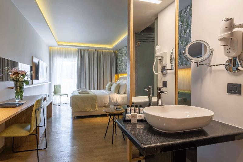 스탠다드 방갈로, Dolce By Wyndham Athens Attica Riviera