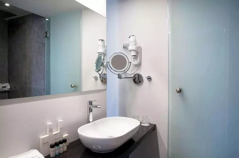 بانگلوی استاندارد با چشم‌انداز دریا, Dolce By Wyndham Athens Attica Riviera