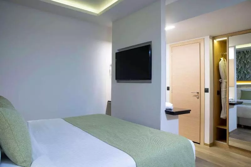 بانگلوی استاندارد با چشم‌انداز دریا, Dolce By Wyndham Athens Attica Riviera