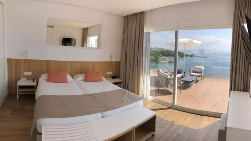Deluxe Room Mountain View, Dolce By Wyndham Athens Attica Riviera