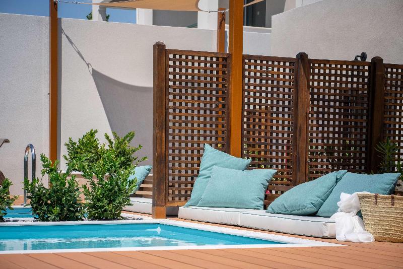 스탠다드 방갈로, Dolce By Wyndham Athens Attica Riviera