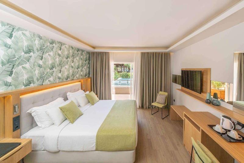 스탠다드 방갈로, Dolce By Wyndham Athens Attica Riviera