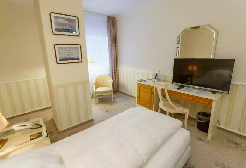 Standard Single Room, Erbprinz & Restaurant  Prinzenstube