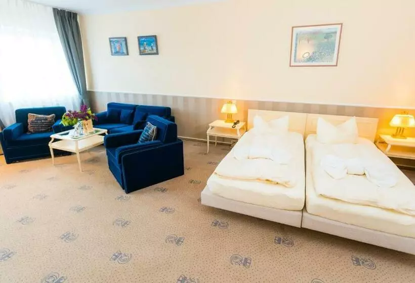 Family Room, Erbprinz & Restaurant  Prinzenstube