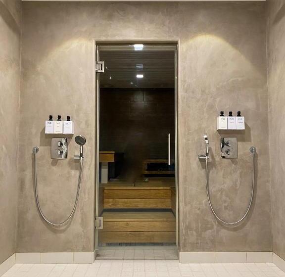 סוויטת ג'וניור, Fabrik Forssa