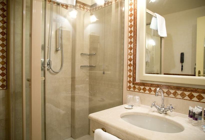 اتاق اکونومی, Milano Regency