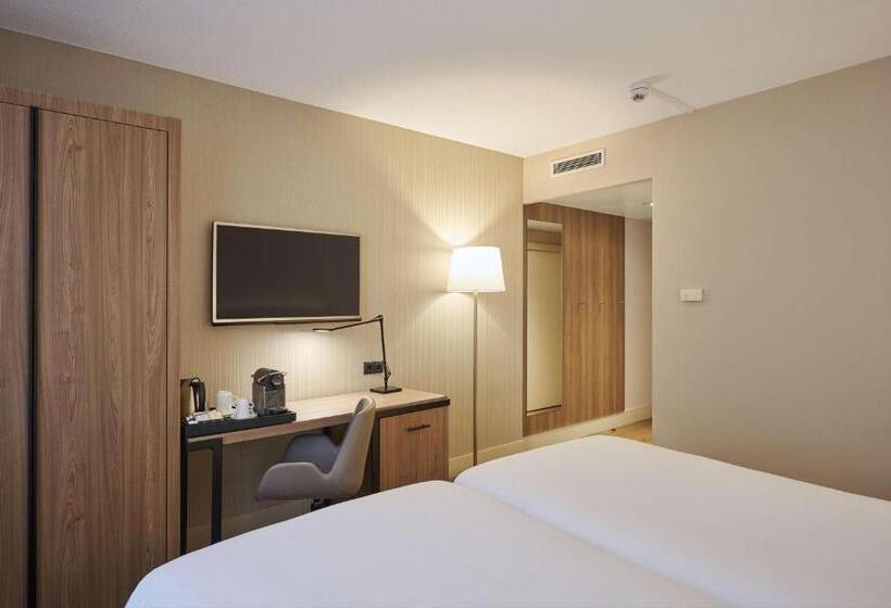 스탠다드 룸, NH Frankfurt Airport