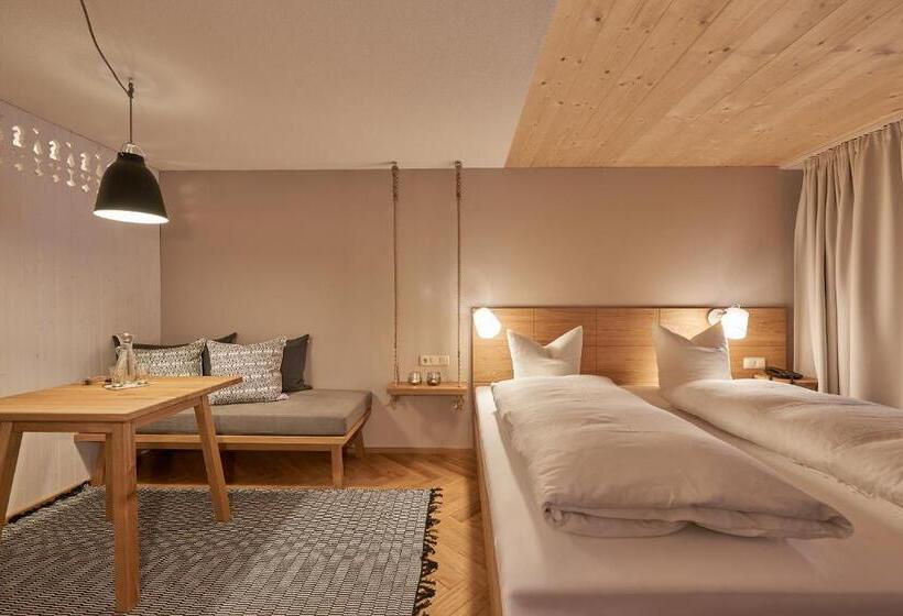 غرفة قياسية مزوَّدة بشُرفة, Rössle