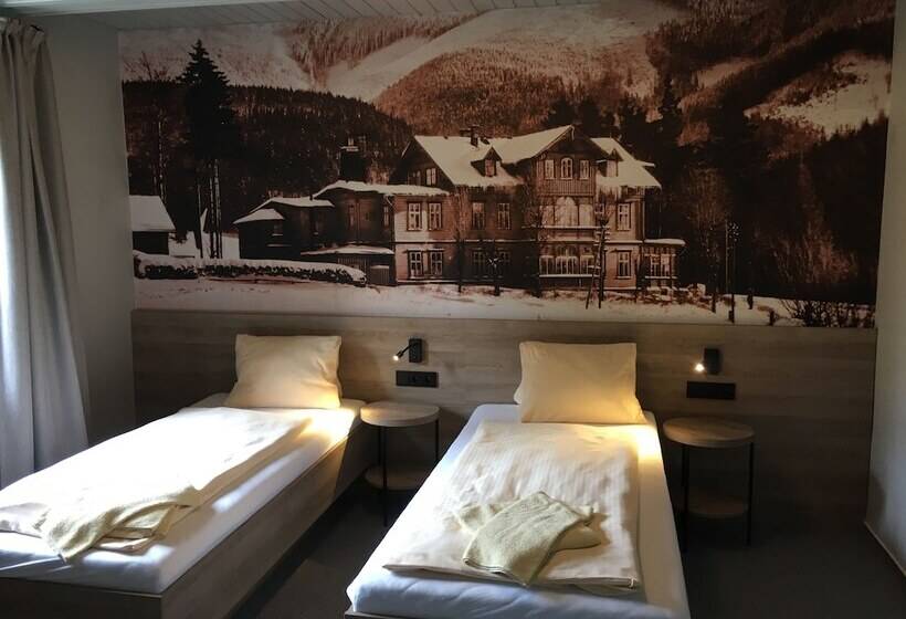 四人标准间, Start