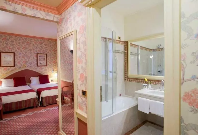 اتاق سوپریور سه تخته, Milano Regency