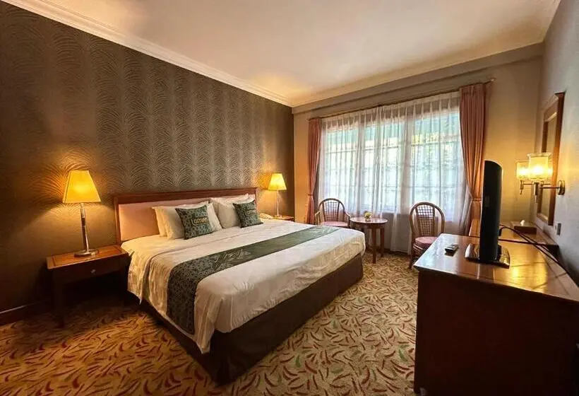 سوییت اجرایی, Loman Park Hotel Yogyakarta