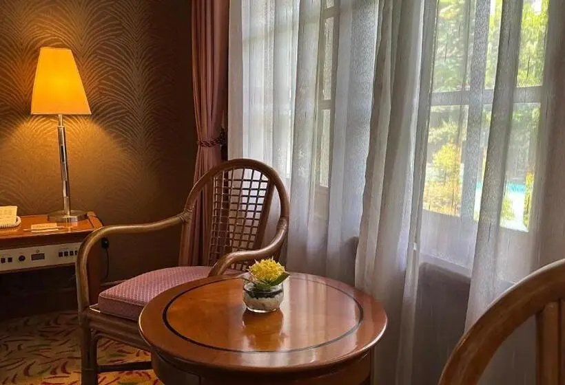سوییت اجرایی, Loman Park Hotel Yogyakarta