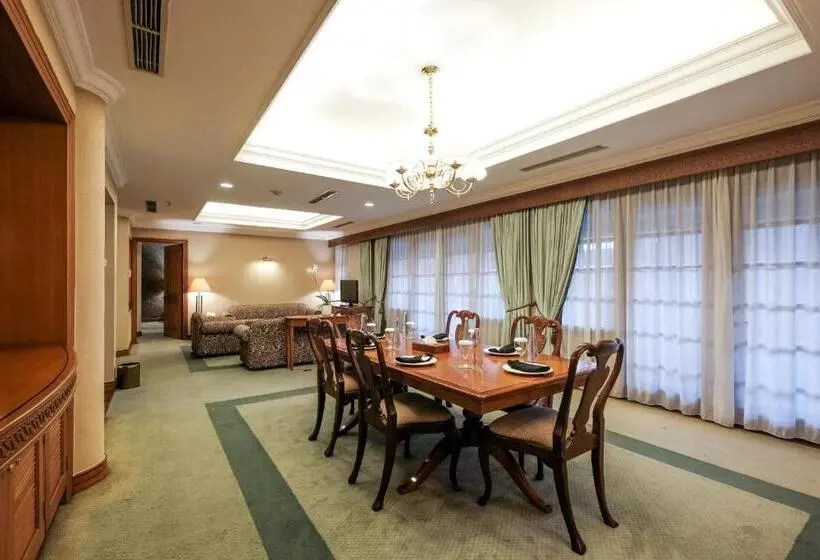 سوئیت پرزیدنت, Loman Park Hotel Yogyakarta