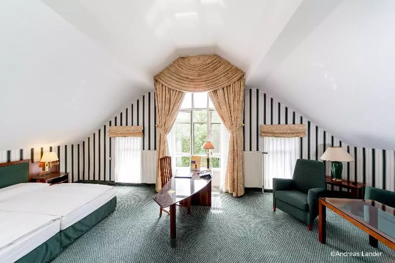 اتاق لوکس, Dorint Herrenkrug Parkhotel Magdeburg
