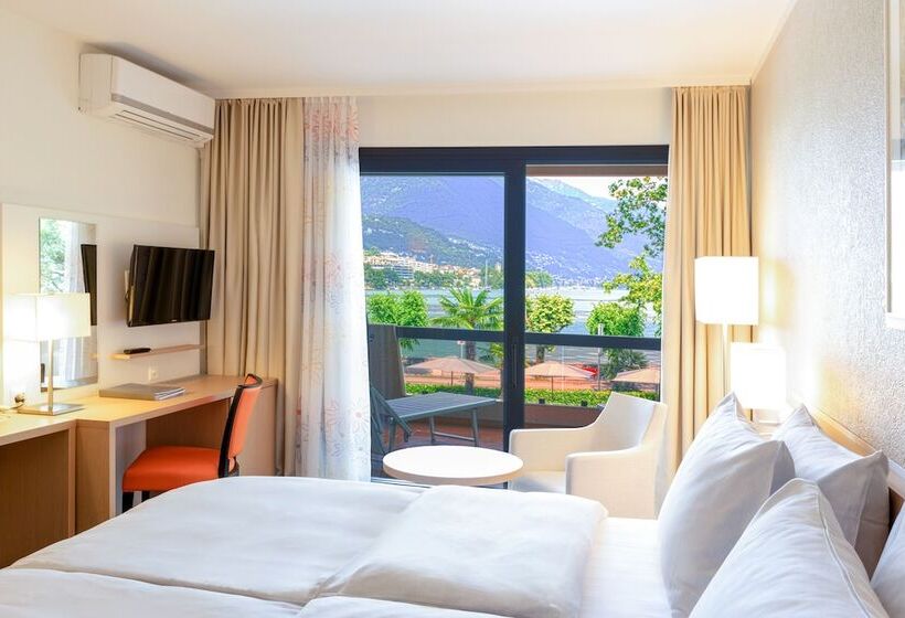 اتاق لوکس با چشم‌انداز دریاچه, H4 Hotel Arcadia Locarno