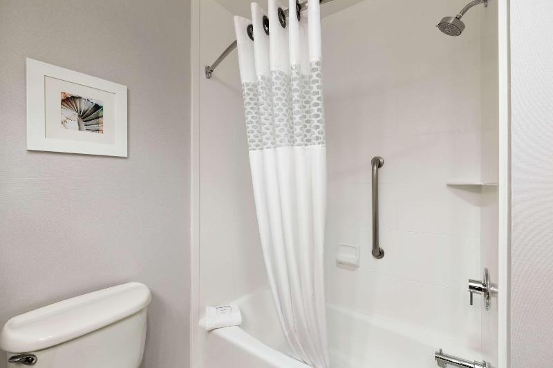 غرفة ديلوكس مطلة على البحيرة, H4 Hotel Arcadia Locarno