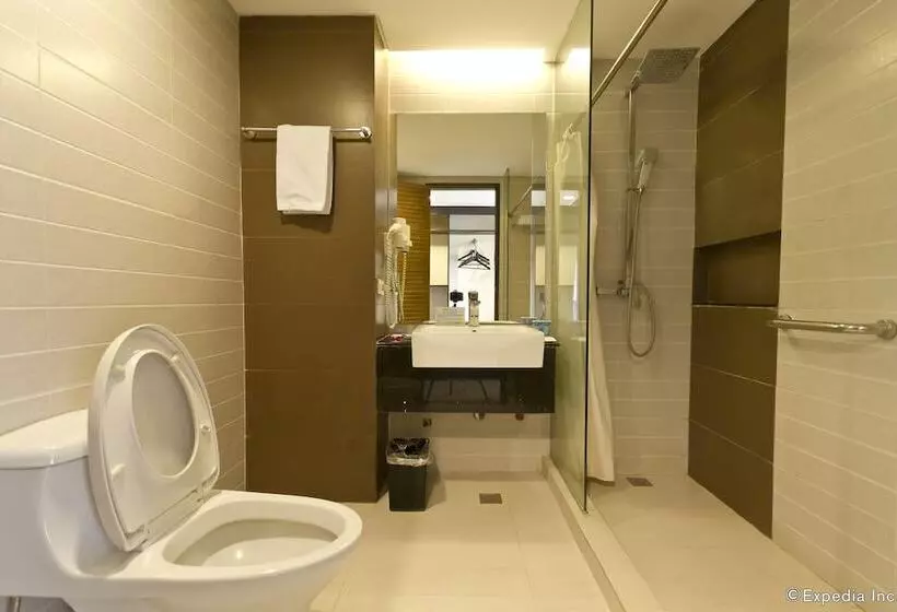 اتاق لوکس, Summit Circle Cebu