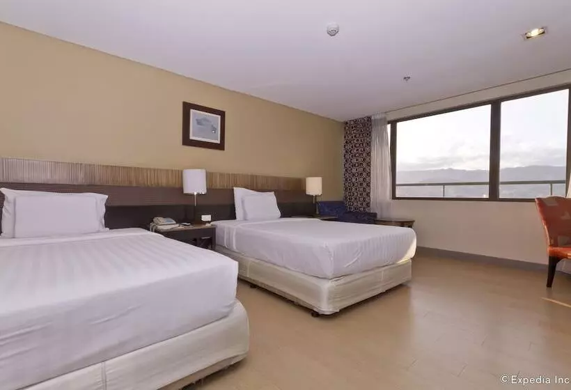 اتاق لوکس, Summit Circle Cebu