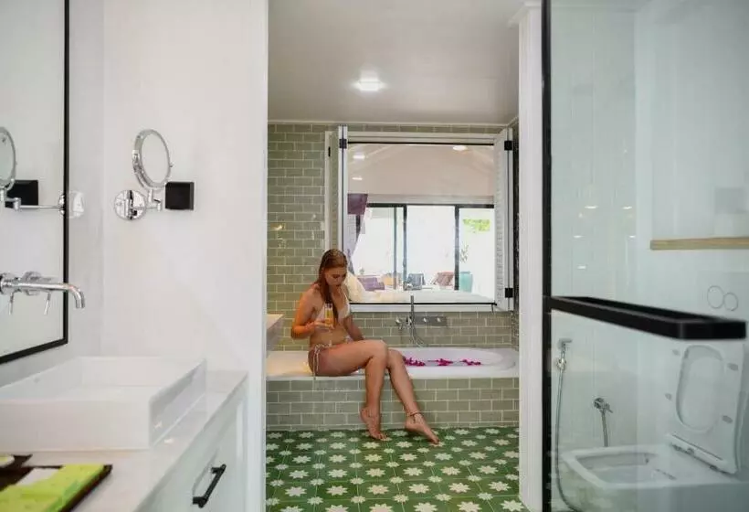 ویلای یک اتاق خوابه با استخر شنا, Villa Park Sun Island Resort