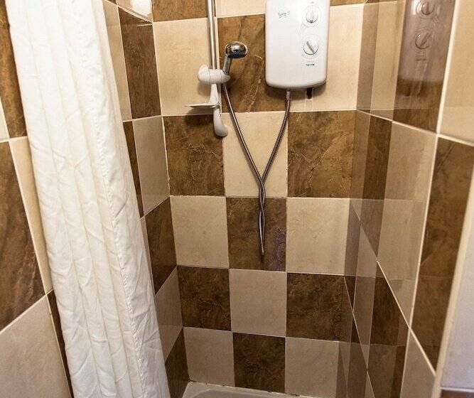 اتاق خانوادگی, Portland