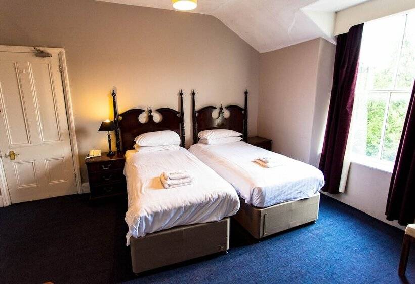 اتاق خانوادگی, Portland