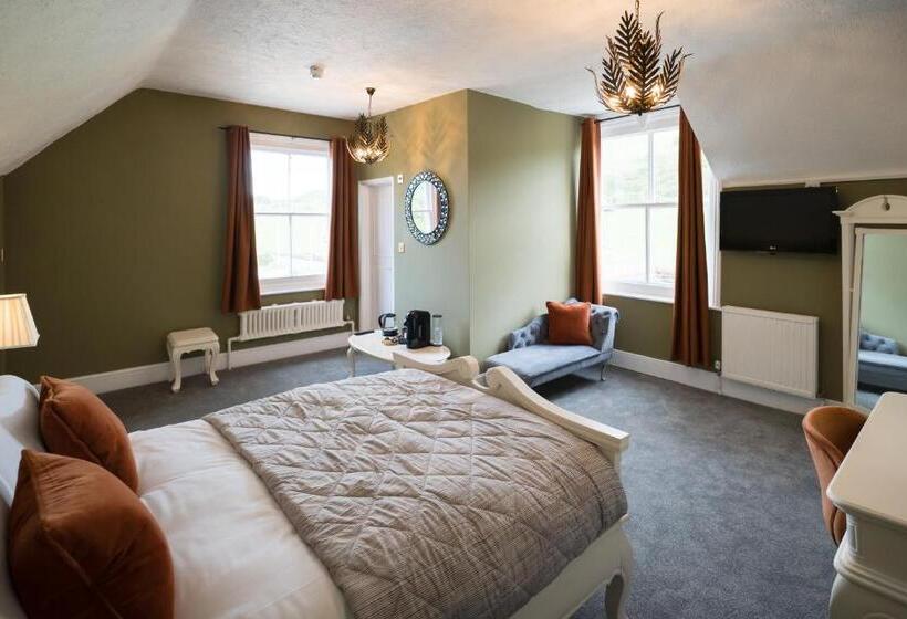 可观山景的小型套房, Tottington Manor