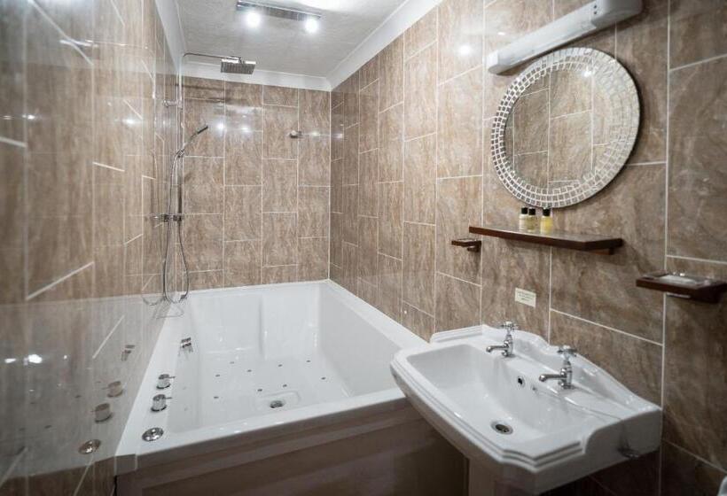 带大床的套房, Tottington Manor