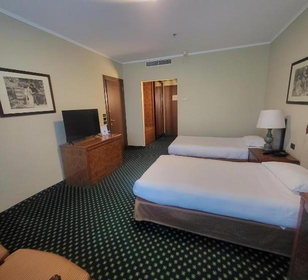 Superior Yhden Hengen Huone, Tower Genova Airport Hotel & Conference Center