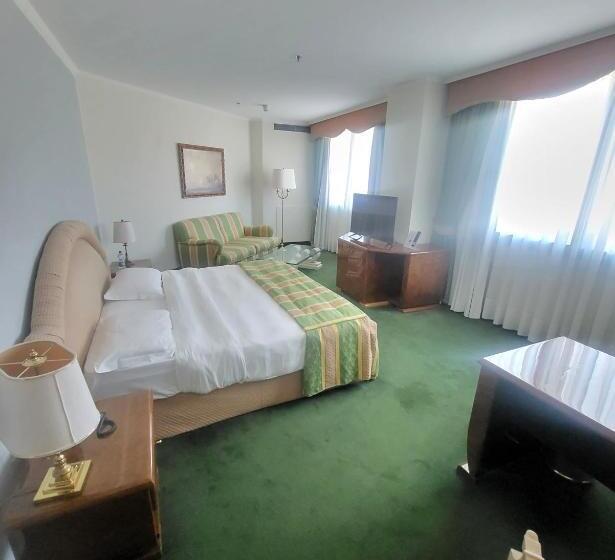 Deluxe-sviitti, Tower Genova Airport Hotel & Conference Center