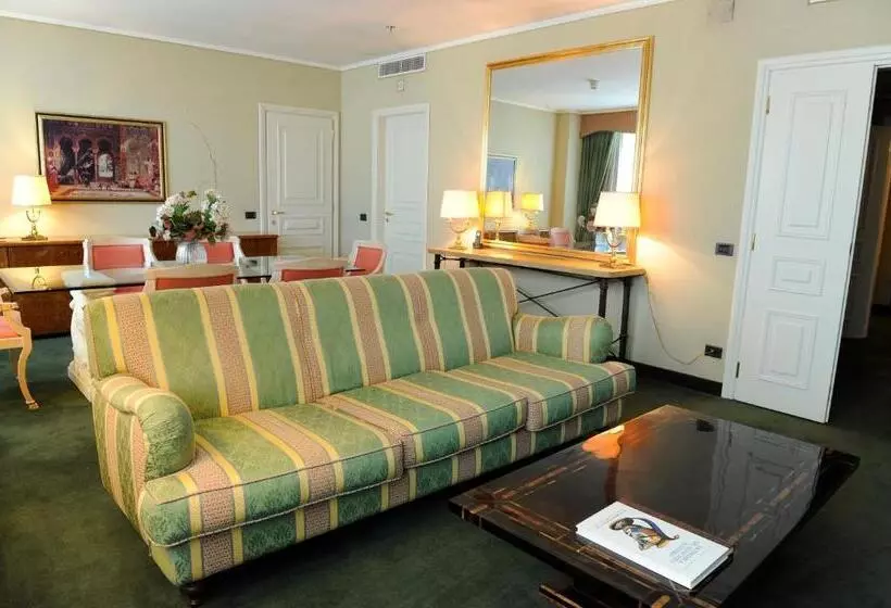 سوییت لوکس, Tower Genova Airport   Hotel & Conference Center