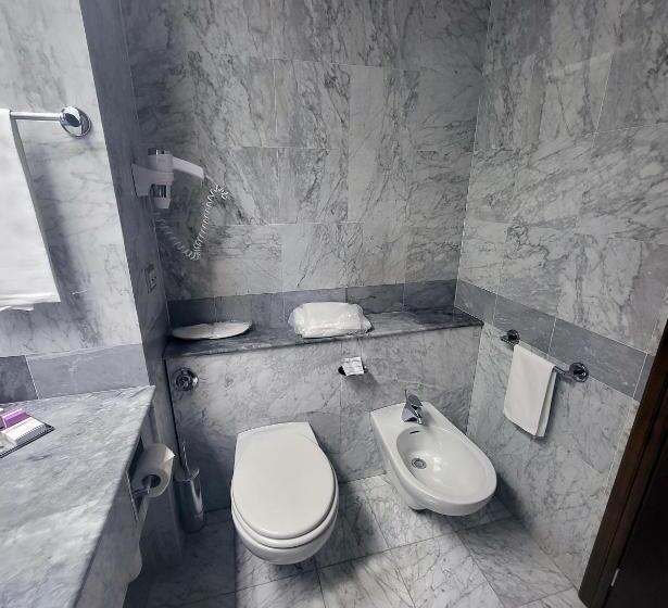 Deluxe-huone, Tower Genova Airport Hotel & Conference Center