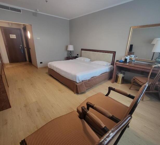 اتاق لوکس, Tower Genova Airport   Hotel & Conference Center