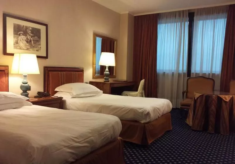 اتاق لوکس, Tower Genova Airport   Hotel & Conference Center