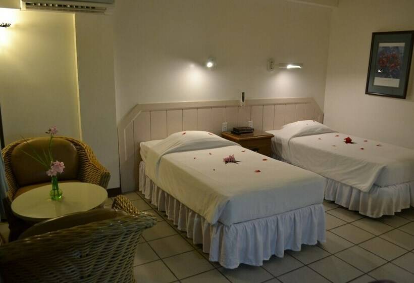 اتاق استاندارد, West Plaza Hotel By The Sea