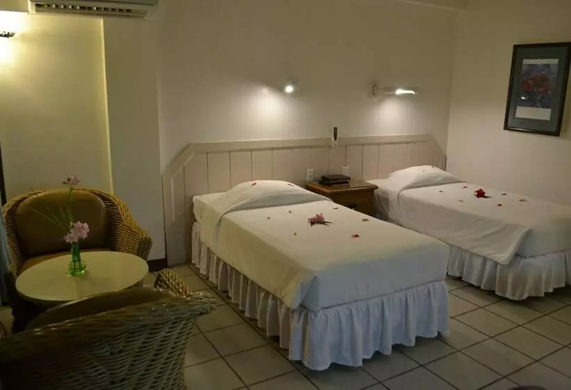 اتاق استاندارد, West Plaza Hotel By The Sea