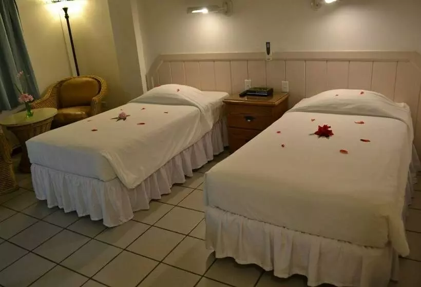 اتاق استاندارد, West Plaza Hotel By The Sea