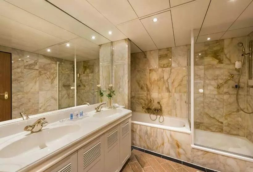 سوئیت کلاسیک, Maritim Hotel Stuttgart