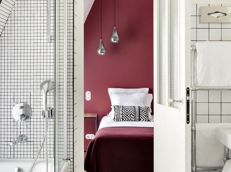 سوییت جونیور, New Hotel Le Voltaire