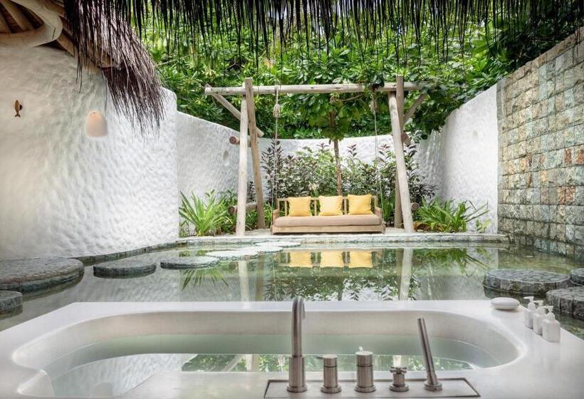 سوییت با استخر, Soneva Fushi