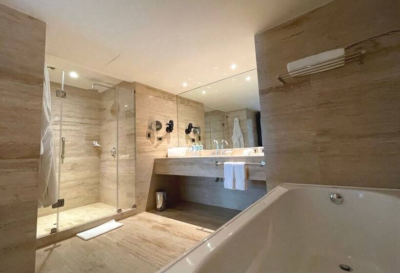 Номер Executive, Swissotel Lima