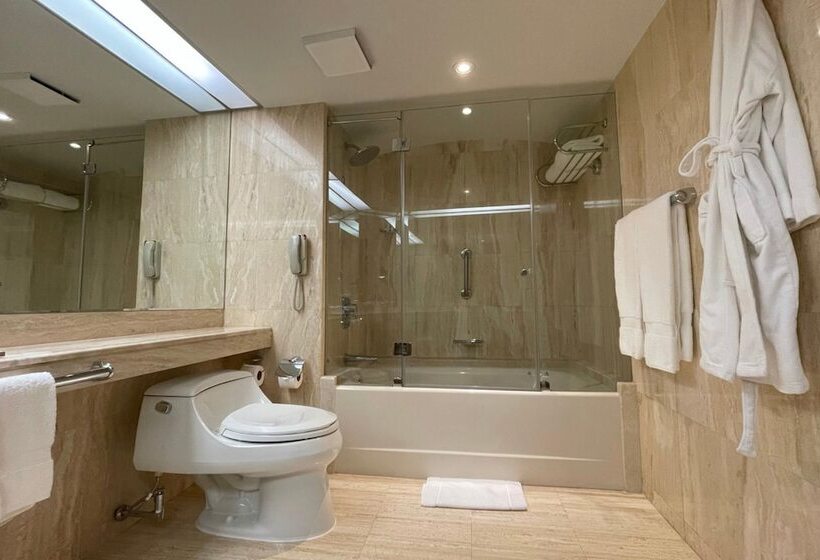 Номер Премиум, Swissotel Lima