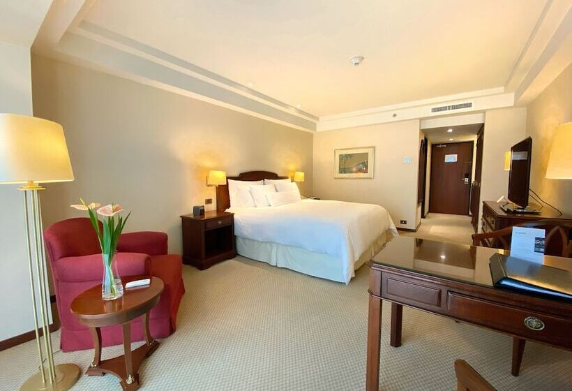 Номер Премиум, Swissotel Lima