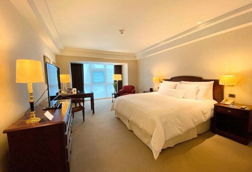 Номер Премиум, Swissotel Lima