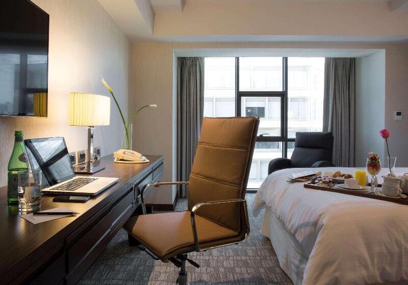 Номер Стандарт, Swissotel Lima