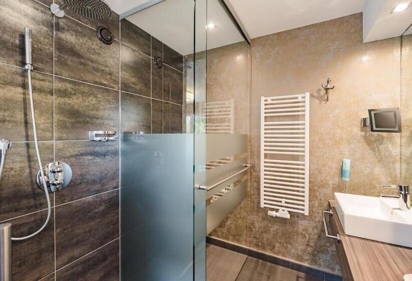 سوئیت جونیور با تراس, Kolb