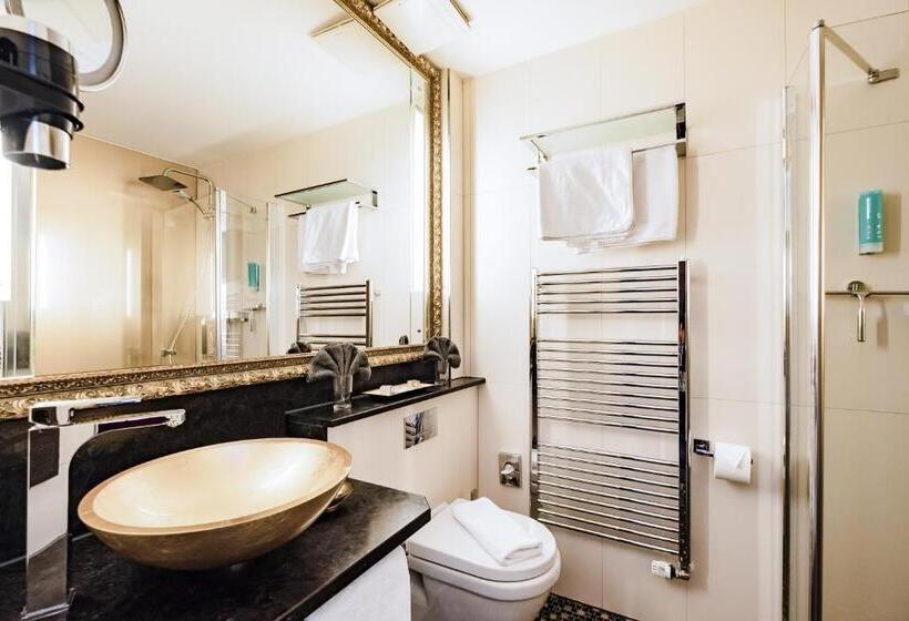 اتاق استاندارد با بالکن, Kolb