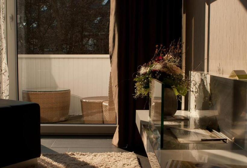 سوییت جونیور, Kolb