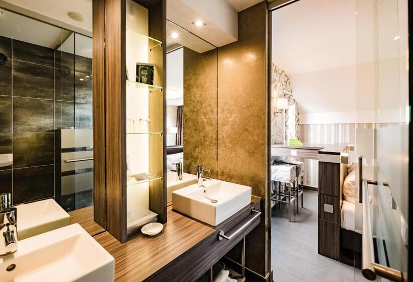 سوییت جونیور, Kolb