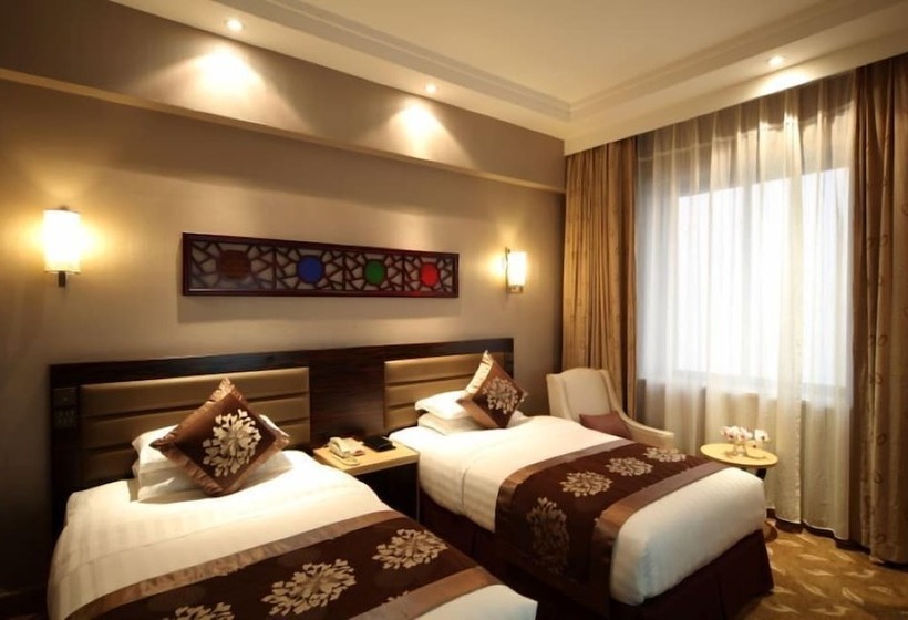 Номер Basic, Landmark Canton