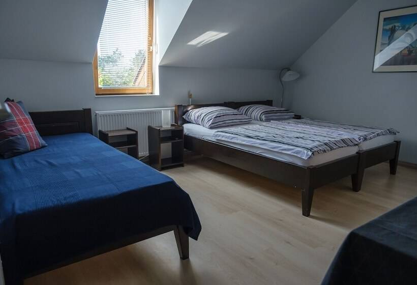 חדר סטנדרט לשלושה, Margaréta Panzió